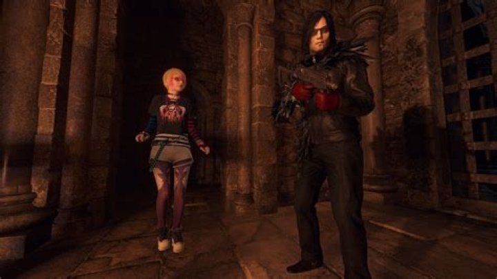How to unlock and use the Deluxe Edition costumes for Leon and Ashley
