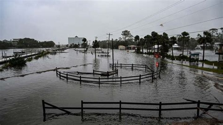 	Hurricane Idalia makes landfall, flooding Florida’s Big Bend region | PHOTOS	