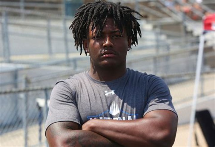 	Hurricanes land another top recruit as Malik Bryant picks Miami	