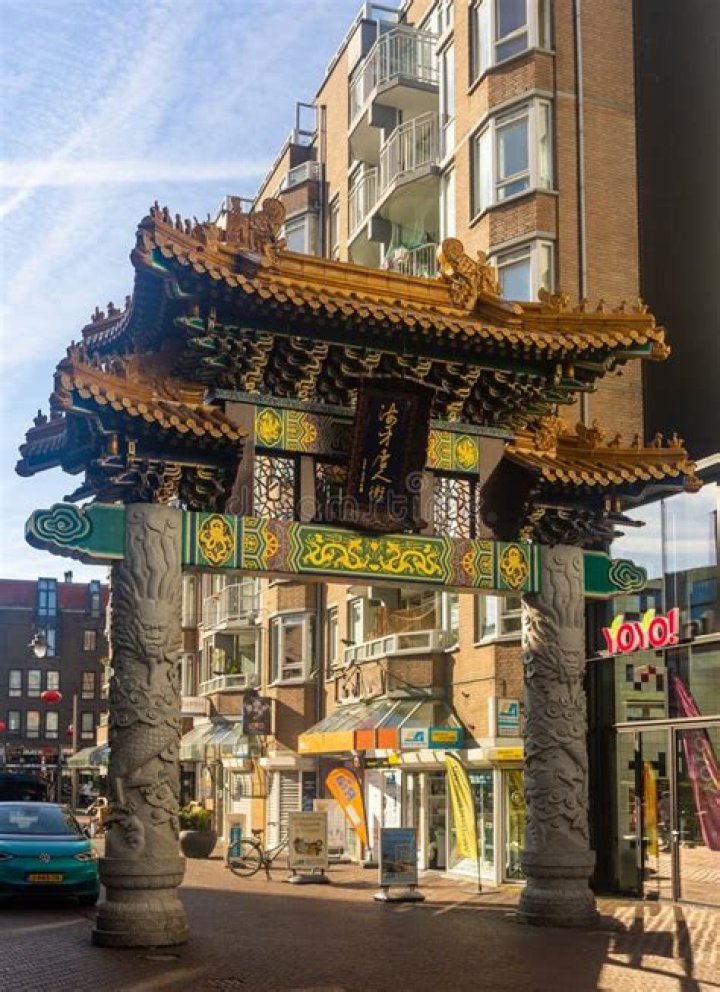 In pics: Hague's Chinatown - Xinhua