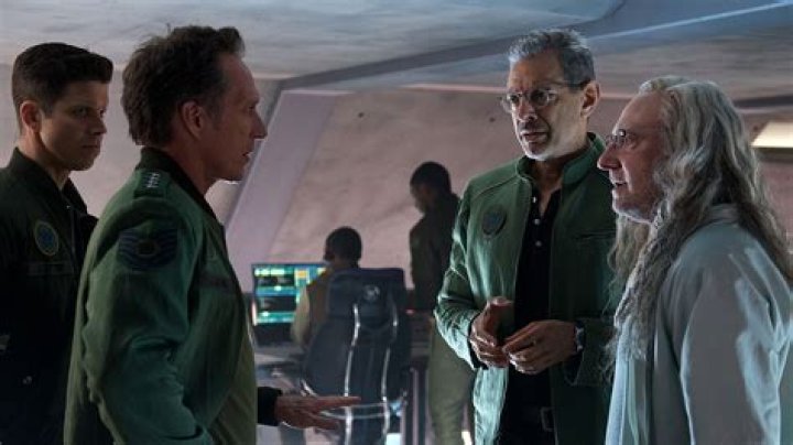 ‘Independence Day: Resurgence’ Review: A 20-Year Wait and This is What We Get?