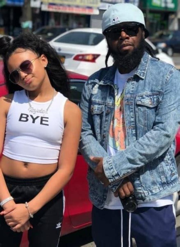 Info On Famous Debo’s Dating Life And Possible Girlfriend
