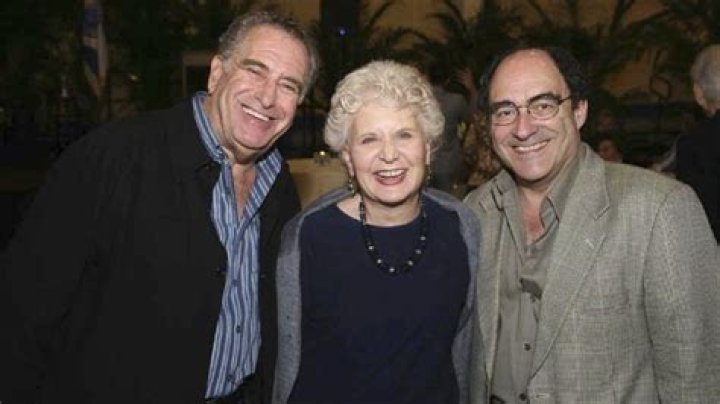	Iris Acker, star of South Florida stage and television, has died	