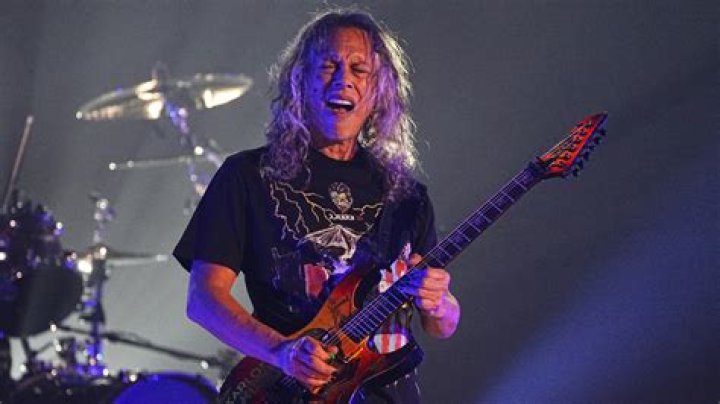 Is Kirk Hammett Bisexual? Exploring The Personal Life Of The Metallica Guitarist