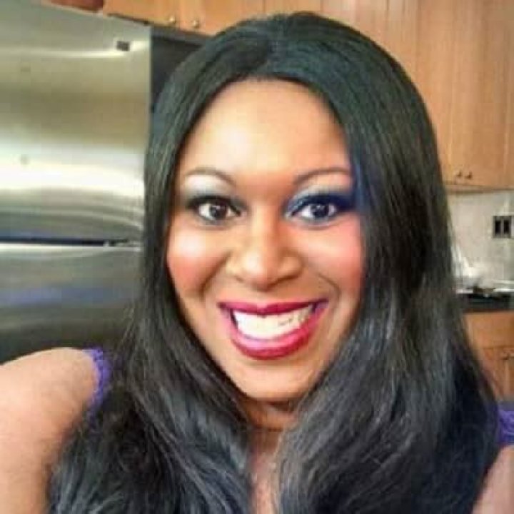 Issa Pointer - Bio, Age, Net Worth, Salary, Height, Single, Nationality, Body Measurement, Career