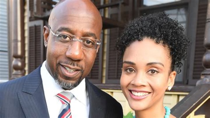 Jackie Bonds: Wiki, Bio, Age, Net Worth, Love is Blind, Career, Job