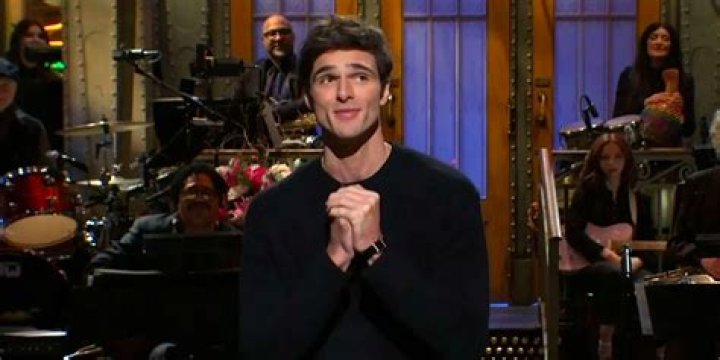 Jacob Elordi Takes Uncomfortable Audience Questions in 'SNL' Monologue