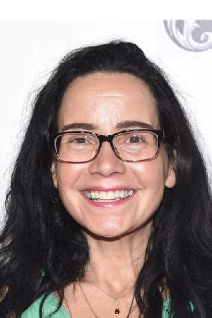 Janeane Garofalo Biography