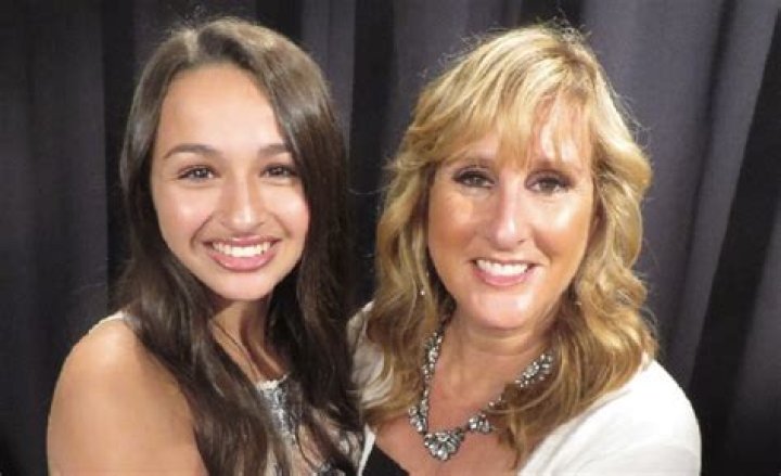 Jeanette Jennings Bio, Age, Height, Husband, Net Worth, Mother of Jazz Jennings