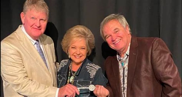 Jeff And Sheri Easter Net Worth | Bio, Family, Address, Career