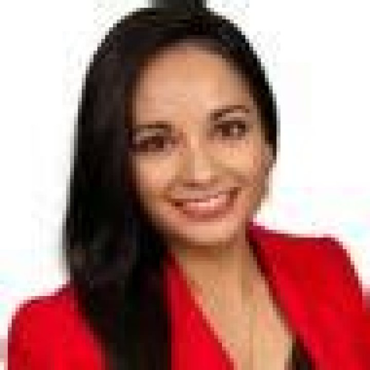 Jennifer Perez Bio, Age, Height, Husband, Salary, Net Worth, WLUC TV6