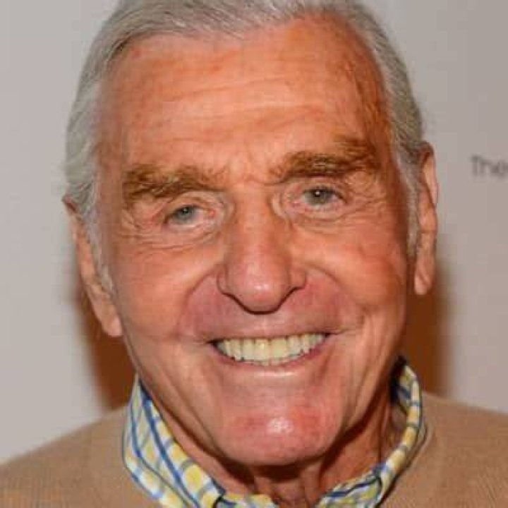 Jerry Douglas - Bio, Age, Net Worth, Height, Married, Nationality, Body Measurement, Career