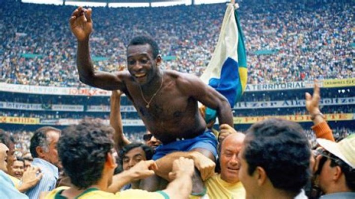 Jesus in der Unterhose: Wie Brasilianer jubeln