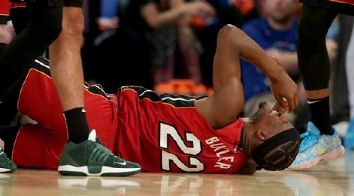 	Jimmy Butler misses Heat game in Houston due to illness	