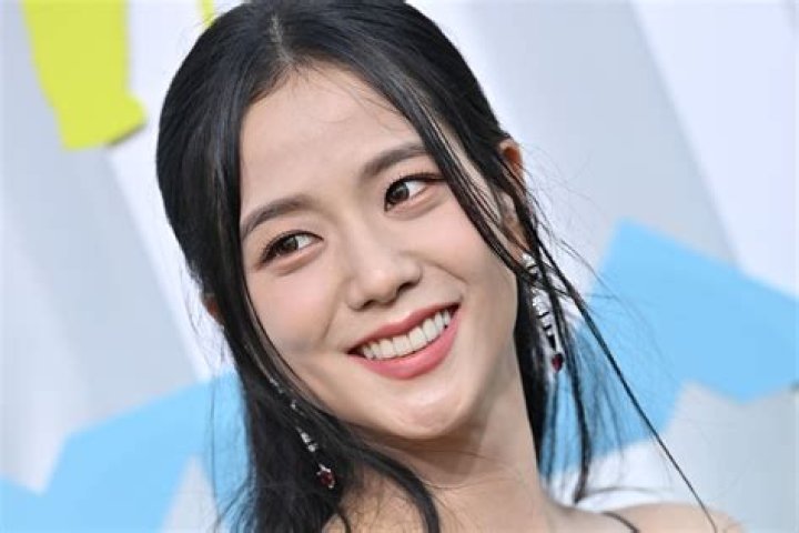 Jisu Opens Up About Leaving JisuArt After Four Years of Abuse