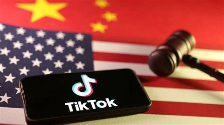 Joe Rogan explains why TikTok in China is 'better' than the US