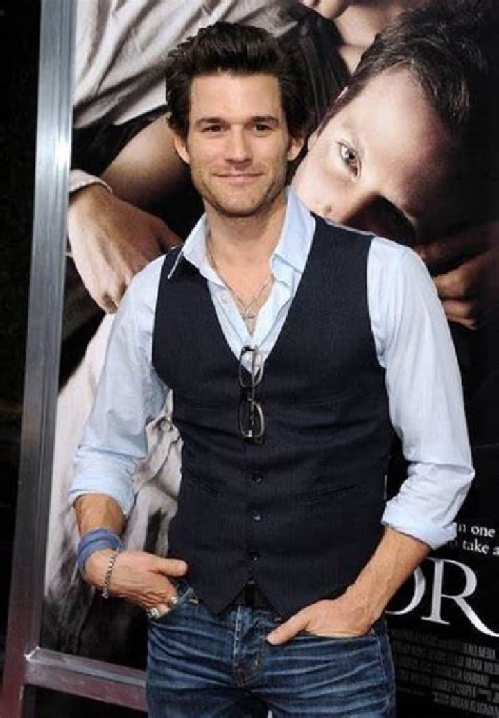 Johnny Whitworth - Career, Bio, Single, Net Worth, Height, Facts