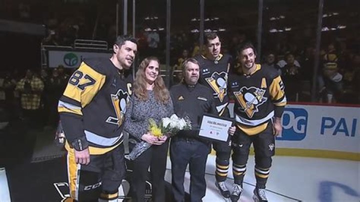Johnstown native Heinze honored by Penguins following retirement as Equipment Manager