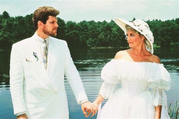 	JOSH SAVES REVA ON ‘GUIDING LIGHT’	