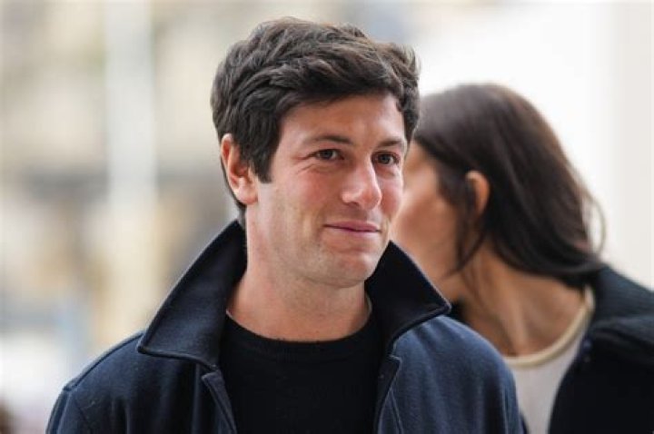 Joshua Kushner - Bio, Age, Net Worth, Salary, Single, Nationality, Career