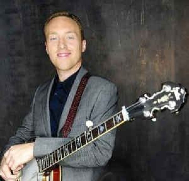 Justin Moses: Wiki, Bio, Age, Height, Family, Career, Wife, Net Worth