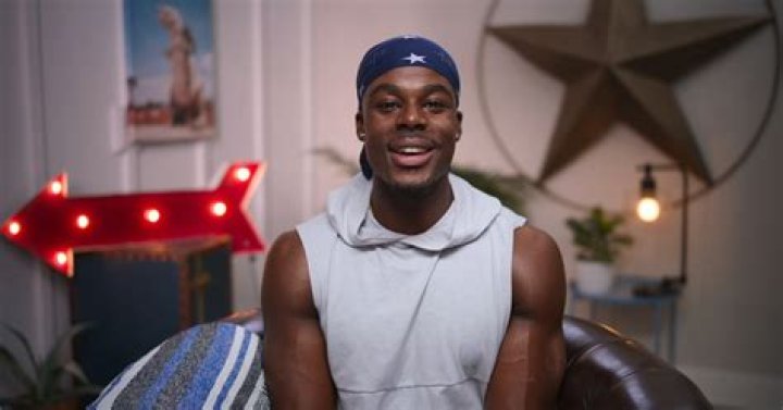 Kamari Bonds from Twenty Somethings Austin: Birthday & Instagram Explored!