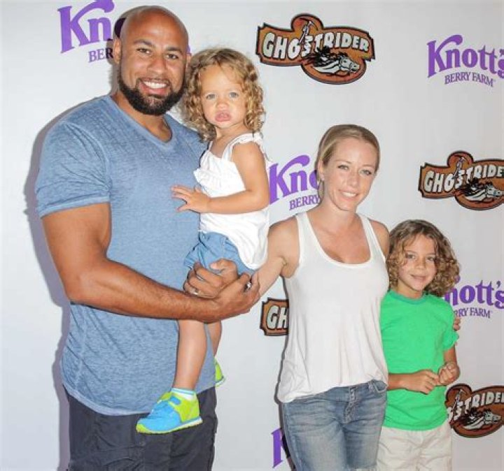 KENDRA WILKINSON SAYS THAT SHE IS “LUCKY” TO HAVE EX, HANK BASKETT AS A CO-PARENT