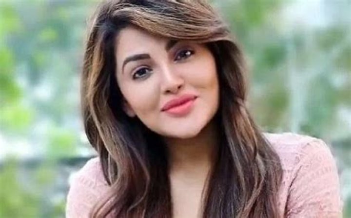 Khushi Gadhvi - Bio, Age, Net Worth, Height, In Relation, Nationality, Wiki