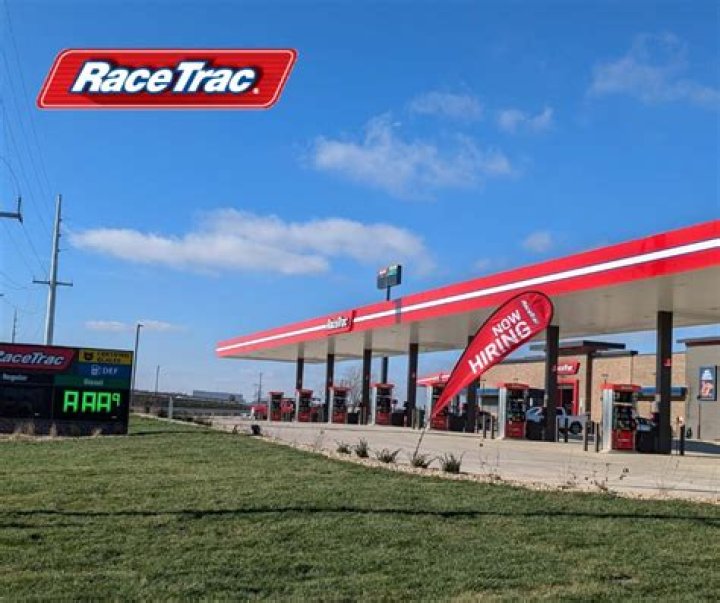 	Lauderdale Lakes approves a second RaceTrac mega-station	