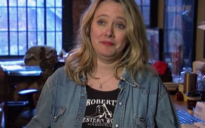 Lauren Wray Grisham Bio Wiki, Married, Age “American Pickers Net Worth”