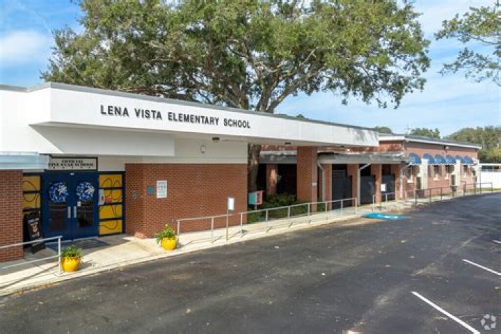 Lena Vista Elementary School - Auburndale