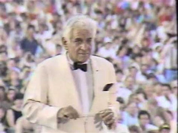 Leonard Bernstein Cause Of Death How Old Was Leonard Bernstein When He Died?