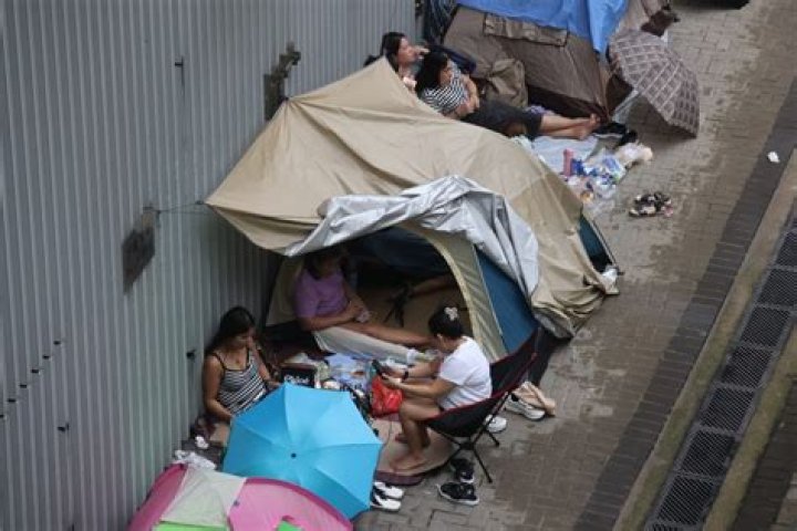 Letter | Be fair to Hong Kong’s migrant domestic workers and enforce contract rules