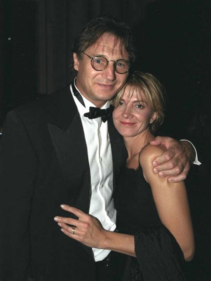 Liam Neeson And His Girlfriend: A Deep Dive Into Their Relationship