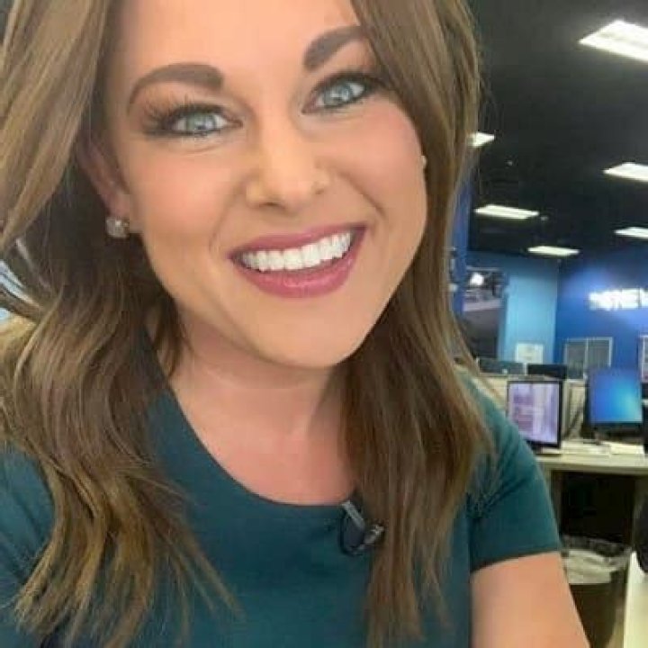 Lindsey Eaton Bio, Age, Height, Husband, Kids, Salary, Fox 59