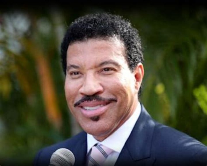 Lionel Richie - Bio, Age, Net Worth, Height, Divorce, Nationality, Body Measurement, Career