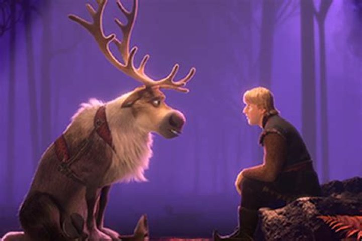 Lirik dan Chord Lagu Reindeers Are Better Than People – Jonathan Groff