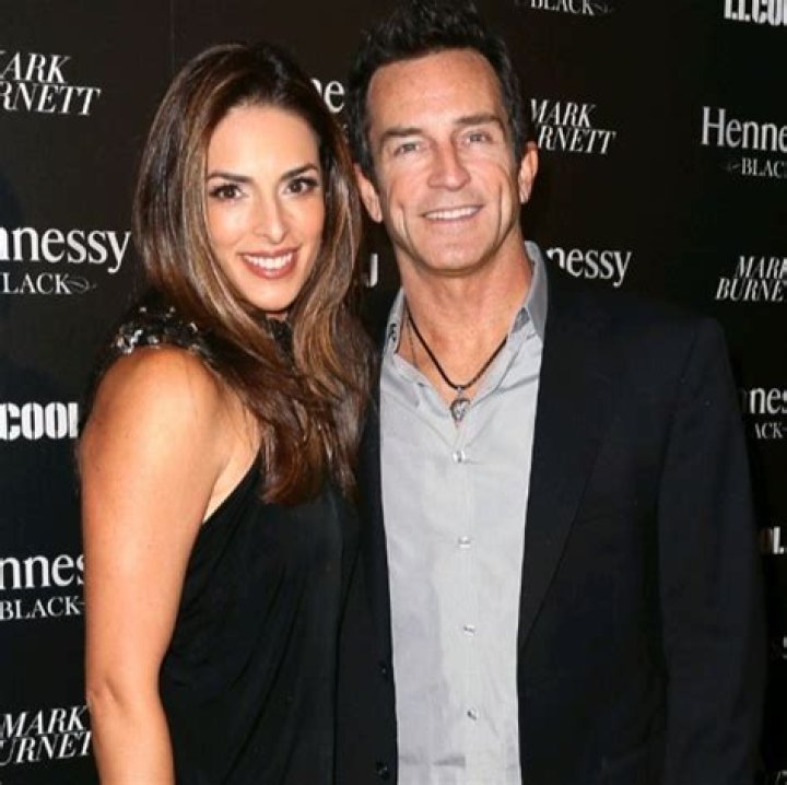 Lisa Ann Russell: Facts About The Wife Of Jeff Probst