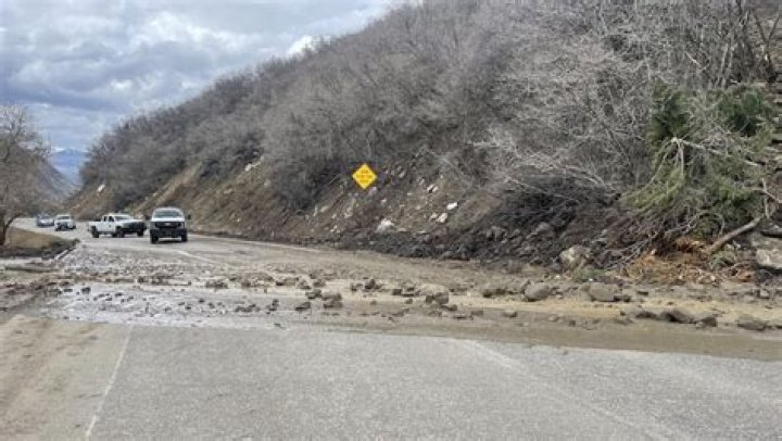 Little Cottonwood Canyon reopens following mudslide closure