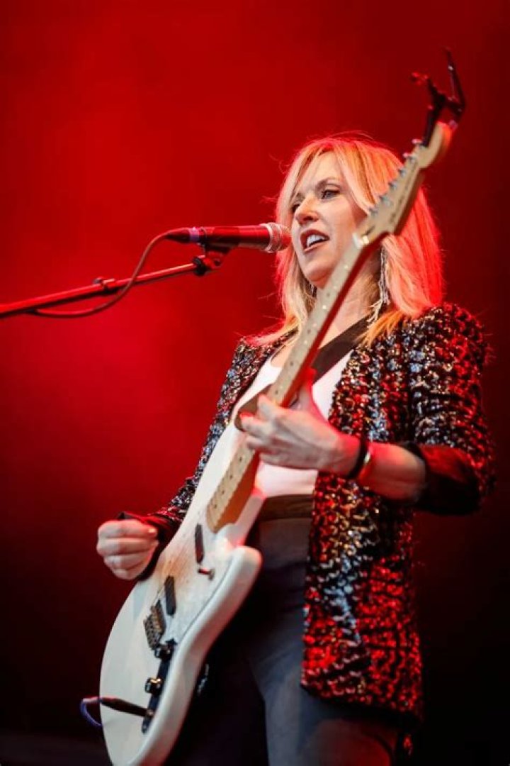Liz Phair Net Worth | Age, Height, Weight, Dating And More