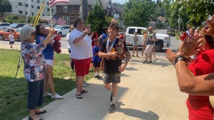 Local wrestler, former World Champion Bo Bassett signs NIL deal