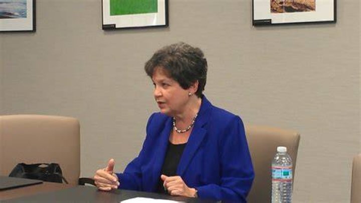 	Lois Frankel wins re-election to Congress after no one comes forward to challenge her	