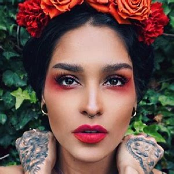 Lora Arellano - Bio, Age, Net Worth, Salary, Height, Married, Nationality, Body Measurement, Career