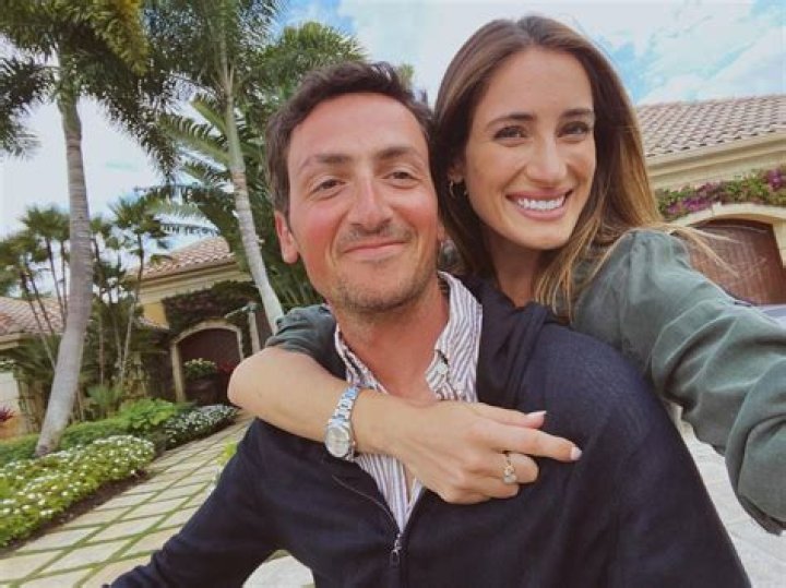 Lorenzo De Luca And Jessica Springsteen: A Glimpse Into Their Married Life