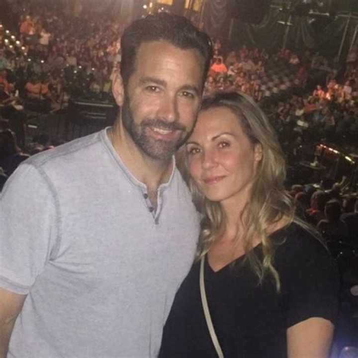 Lou Merloni Bio, Age, Height, Wife, Salary, Net Worth, NESN