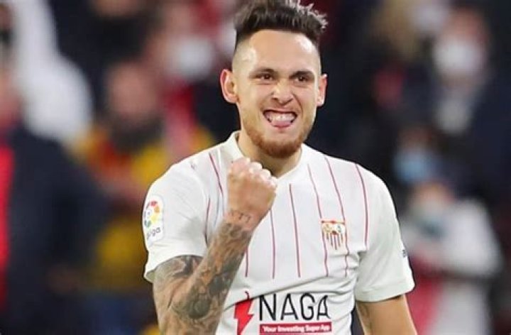 Lucas Ocampos scores for Sevilla in 1-0 win vs. Cadiz