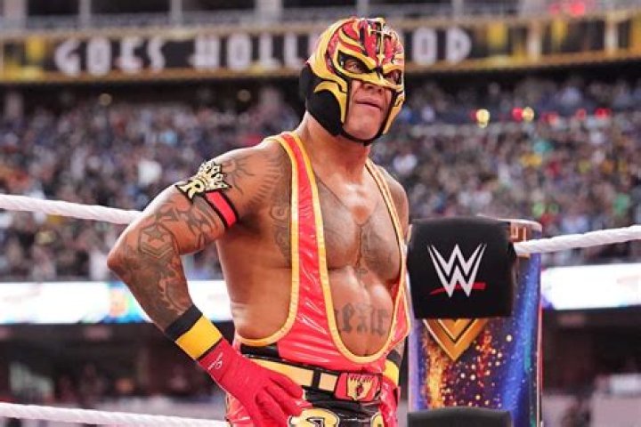 Lucha Villa Net Worth | Age, Height, Weight, Dating And More