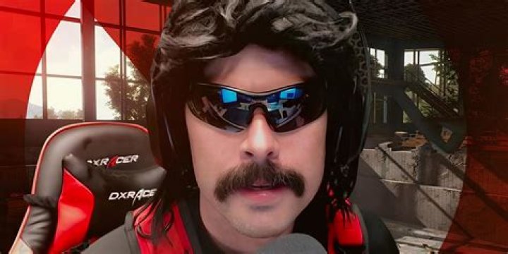 Ludwig loses it as Twitch chat discovers huge emote bug and trolls him