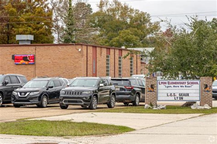 Lyon Elementary School - Covington