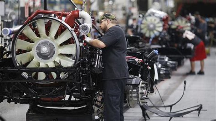 Mack Trucks to lay off 300 at Pennsylvania assembly plant